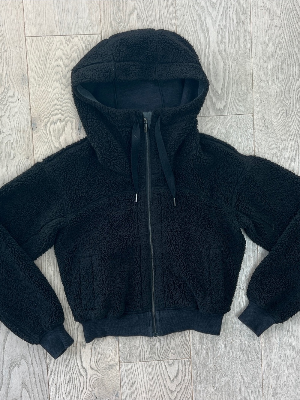 Lululemon Short Sweet and Sherpa Reversible Jacket in Black Size XS